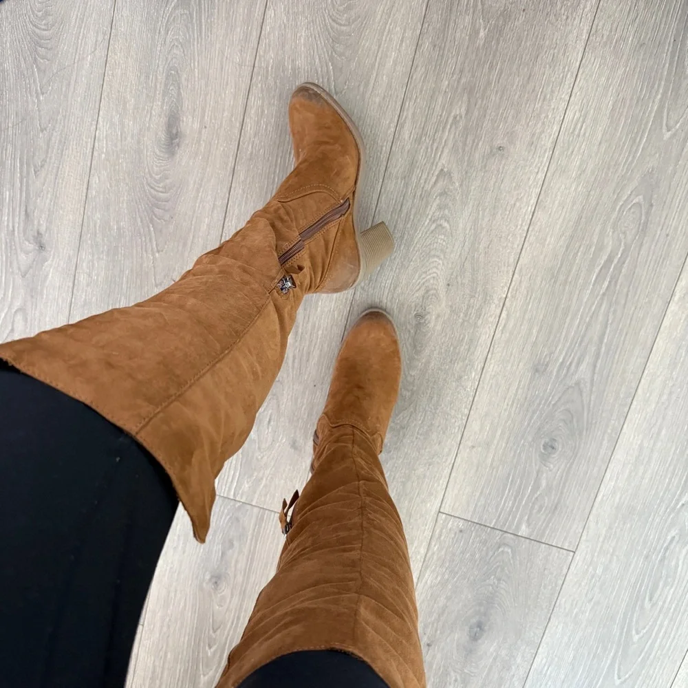 Dolce Vita Women's Tan Knee-High Boots